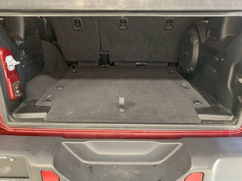 Used 2021 Jeep Wrangler Unlimited Sahara image 7