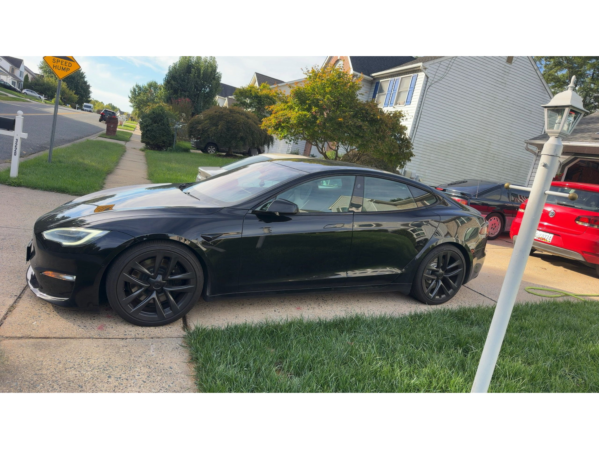 Used 2021 Tesla Model S Plaid AWD/4WD image 2