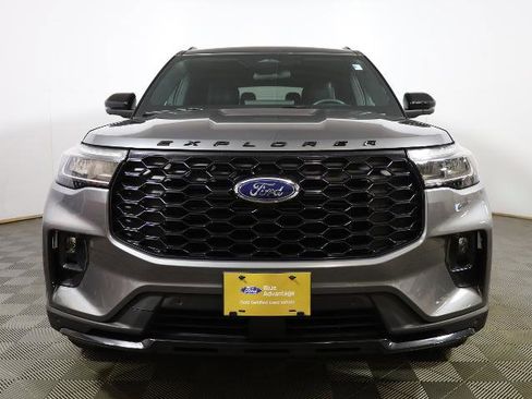 Certified 2025 Ford Explorer ST-Line AWD/4WD image 3