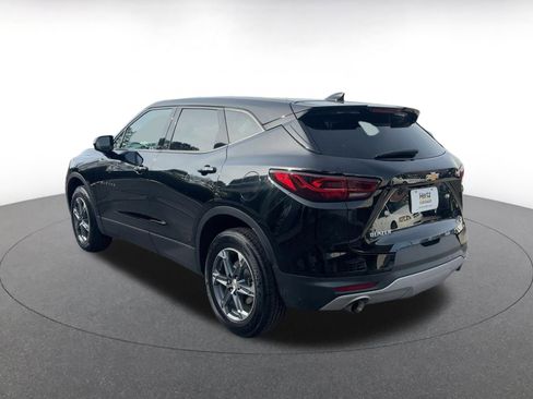 Used 2023 Ford Explorer Limited image 13