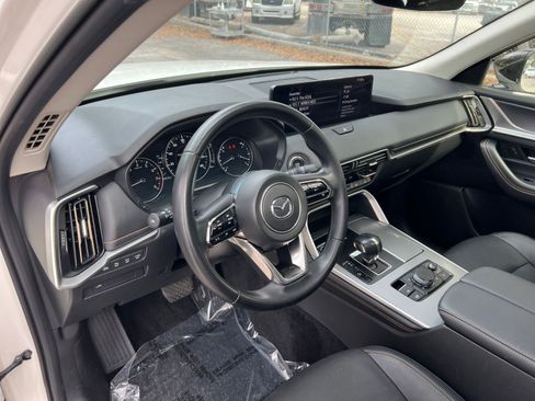 Used 2025 MAZDA CX-70 3.3 Turbo w/ Preferred Package AWD/4WD image 38