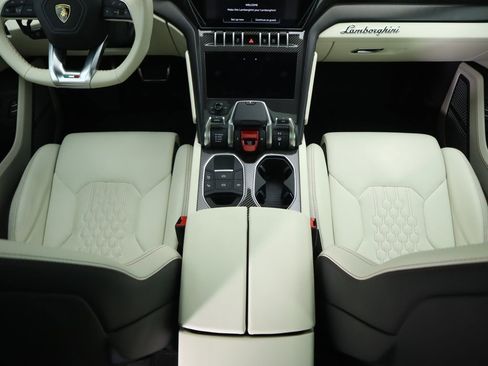 Used 2024 Lamborghini Urus S image 17