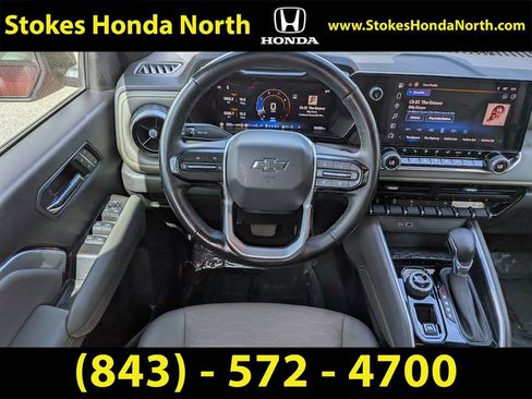 Used 2024 Chevrolet Colorado ZR2 w/ ZR2 Convenience Package III AWD/4WD image 18