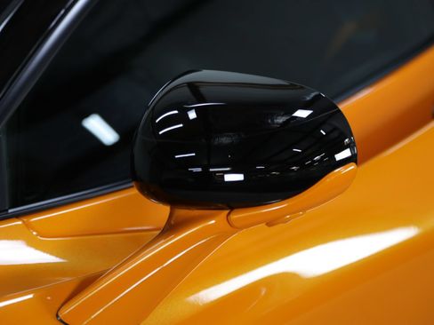 Used 2021 McLaren 765LT RWD image 18