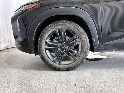 Used 2024 Chevrolet Trax ACTIV w/ Sunroof Package FWD image 6