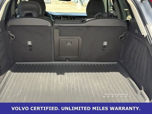 Certified 2023 Volvo XC60 B5 Ultimate w/ Climate Package image 38