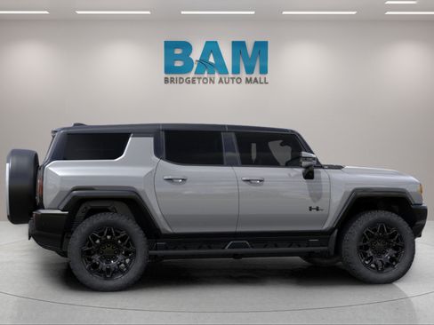New 2025 GMC Hummer EV 3X w/ LPO, Dark Essentials Package AWD/4WD image 8