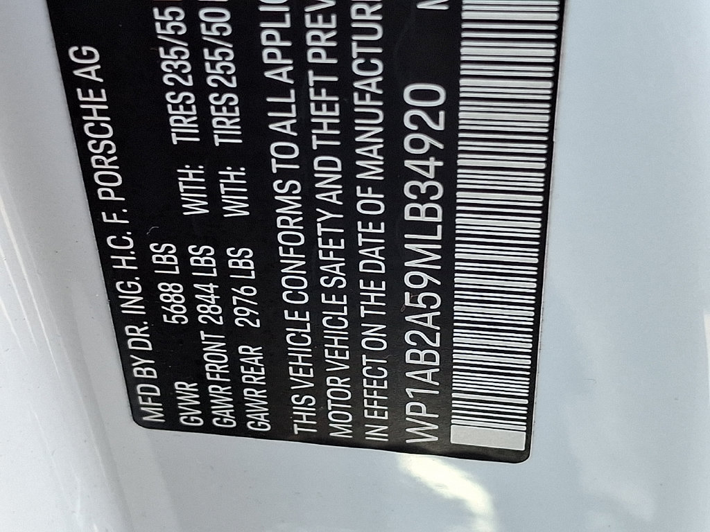 Used 2021 Porsche Macan S AWD/4WD image 40