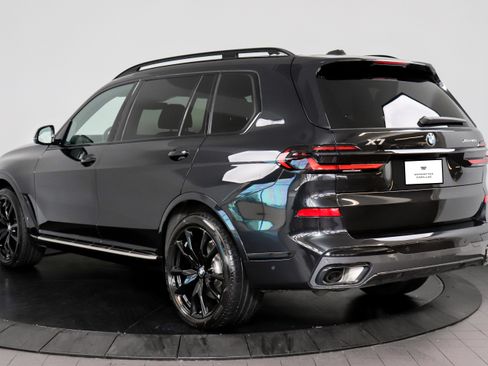 Used 2024 BMW X7 xDrive40i w/ Executive Package AWD/4WD image 4