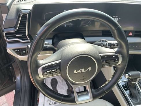 Used 2023 Kia Sportage EX FWD image 11