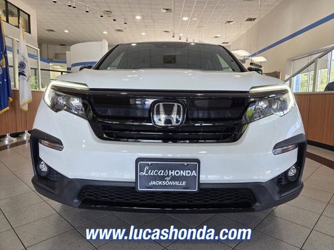 Used 2022 Honda Pilot Sport image 2