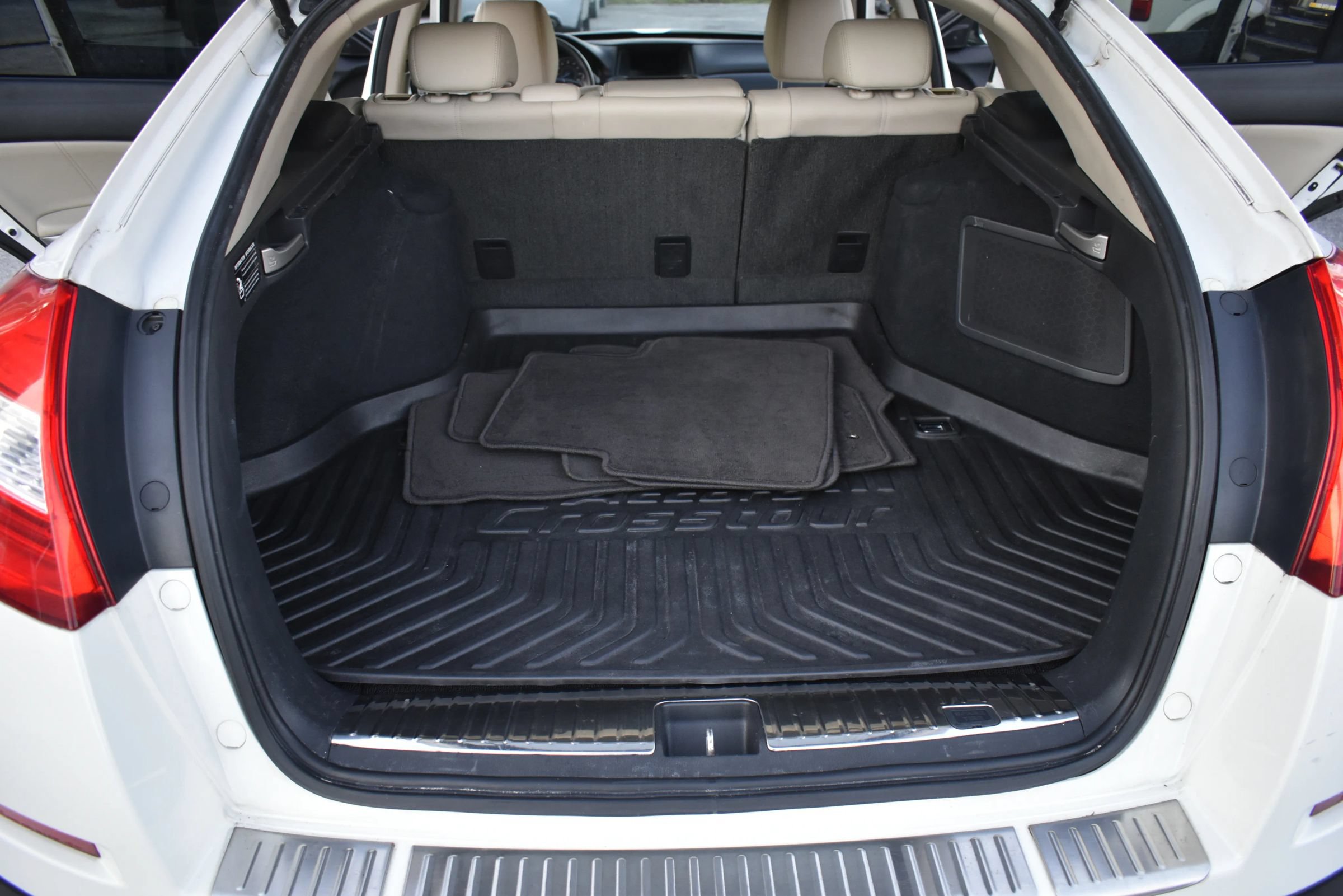 Used 2013 Honda Crosstour EX-L image 9