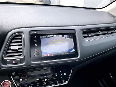 Used 2021 Honda HR-V EX image 27
