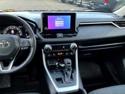 Used 2024 Toyota RAV4 XLE w/ Convenience Package AWD/4WD image 7