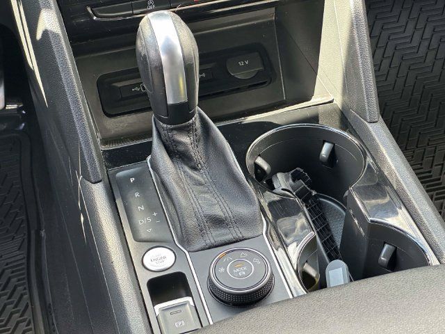 Used 2020 Volkswagen Atlas Cross Sport SEL Premium R-Line AWD/4WD image 21