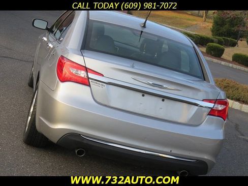 Used 2014 Chrysler 200 Limited w/ Sun/Sound Group image 24