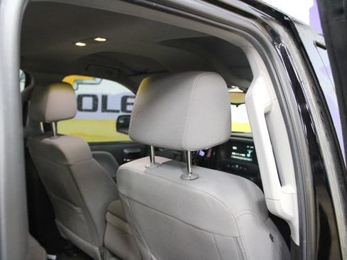 Used 2018 Chevrolet Silverado 1500 Custom w/ Custom Convenience Package AWD/4WD image 10