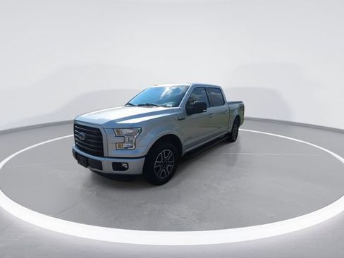 Used 2016 Ford F150 XLT w/ Equipment Group 301A Mid RWD image 4