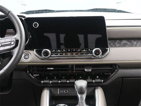 Used 2023 Chevrolet Colorado ZR2 w/ ZR2 Convenience Package III image 25