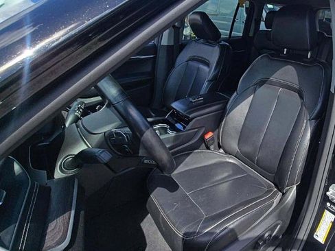 Used 2022 Jeep Grand Cherokee Limited AWD/4WD image 10