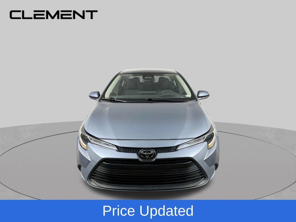 Used 2024 Toyota Corolla LE FWD image 10