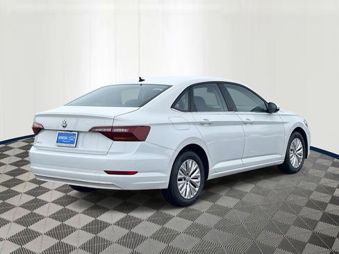 Used 2019 Volkswagen Jetta SE FWD image 5