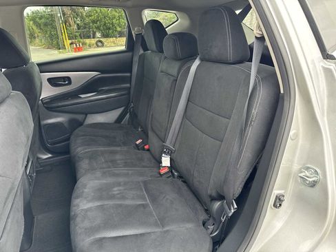 Used 2023 Nissan Murano S image 16