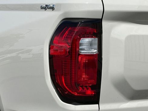 New 2026 GMC Canyon Elevation AWD/4WD image 24