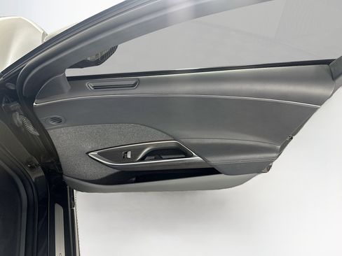 Used 2024 Lucid Air Touring AWD/4WD image 32