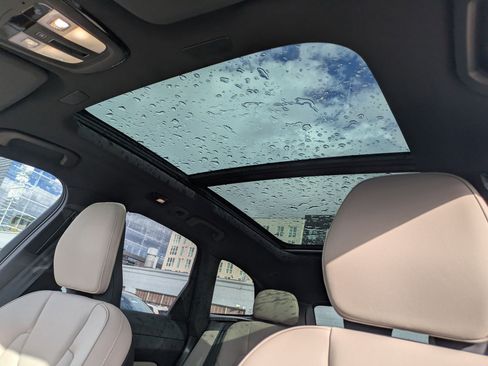 New 2026 Volvo XC60 B5 Plus w/ Protection Package Premier image 13