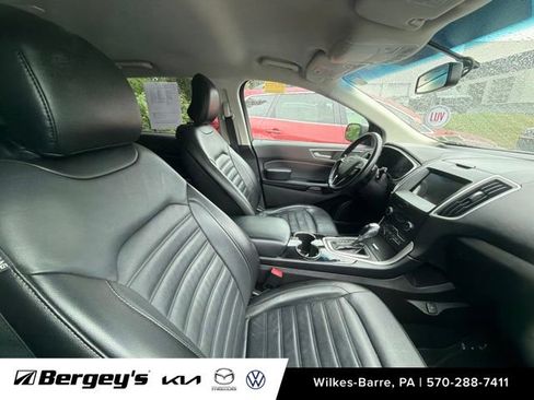 Used 2017 Ford Edge SEL w/ Equipment Group 201A AWD/4WD image 11