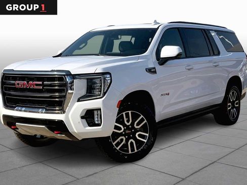 Used 2022 GMC Yukon XL AT4 image 1