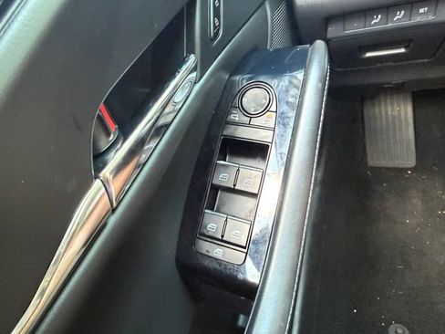 Used 2023 MAZDA CX-30 AWD 2.5 S w/ Preferred Package image 19