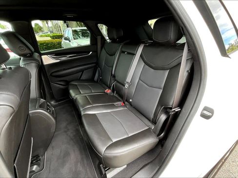 Used 2021 Cadillac XT5 Premium Luxury image 37