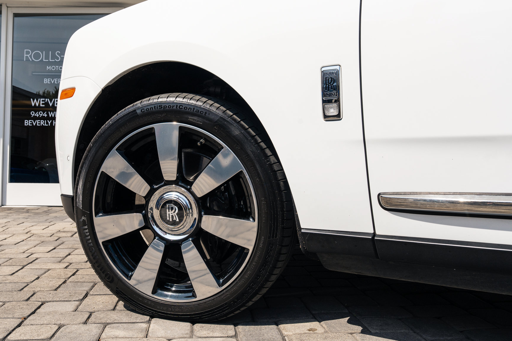 Used 2023 Rolls-Royce Cullinan w/ Technology Package AWD/4WD image 33
