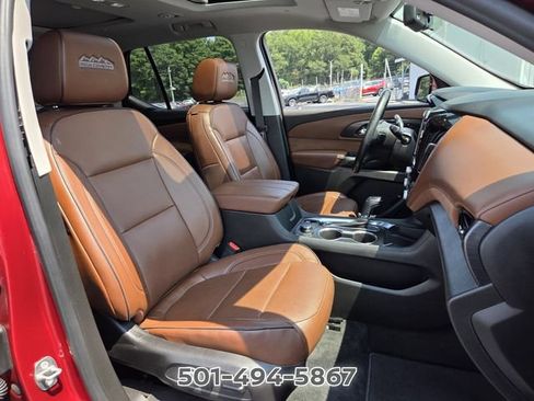 Used 2018 Chevrolet Traverse High Country AWD/4WD image 19