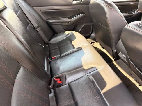 Certified 2024 Nissan Altima 2.5 SR w/ SR Premium Package FWD image 15