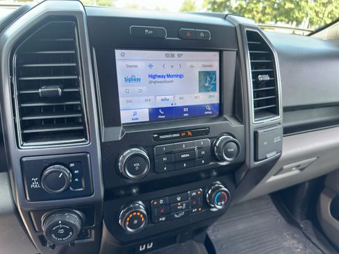 Used 2020 Ford F150 XLT w/ Equipment Group 302A Luxury AWD/4WD image 28