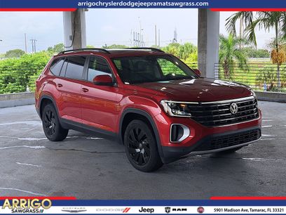 Used 2024 Volkswagen Atlas SE w/ Panoramic Sunroof Package