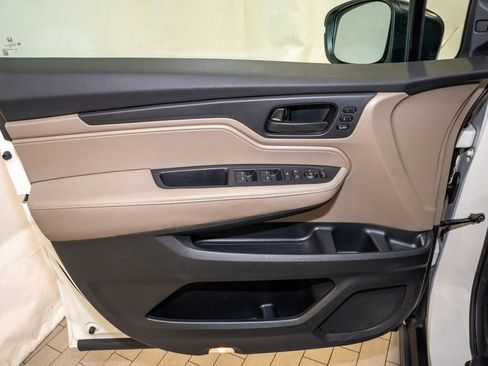 Used 2019 Honda Odyssey EX-L image 14