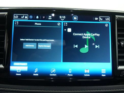 Used 2021 Chrysler Pacifica Touring-L w/ Uconnect Theater Family Group AWD/4WD image 39