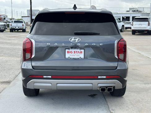 Used 2023 Hyundai Palisade Limited FWD image 9