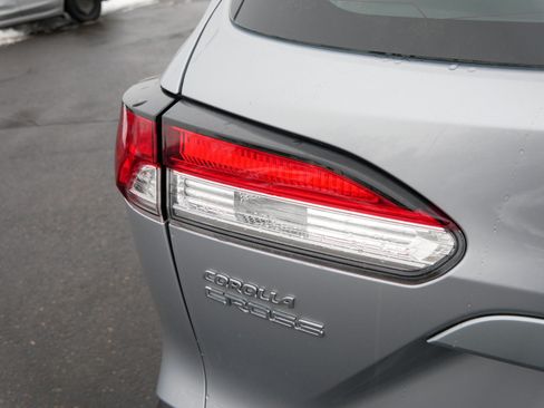 Used 2024 Toyota Corolla Cross L image 16