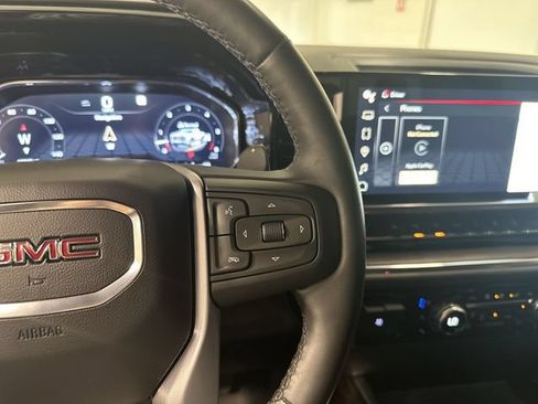 Used 2023 GMC Sierra 1500 SLT w/ SLT Premium Plus Package AWD/4WD image 39