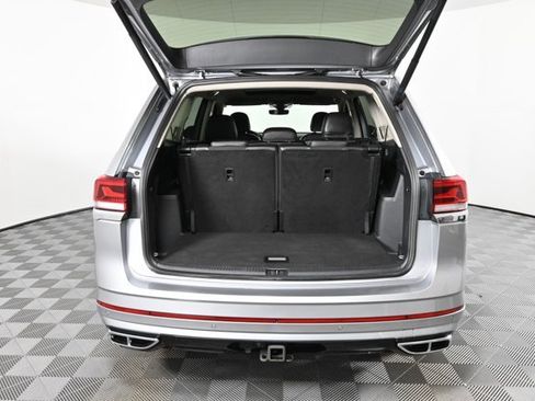 Certified 2022 Volkswagen Atlas SEL Premium image 11