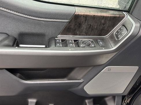 Used 2024 Ford F250 Lariat w/ Lariat Ultimate Package image 14