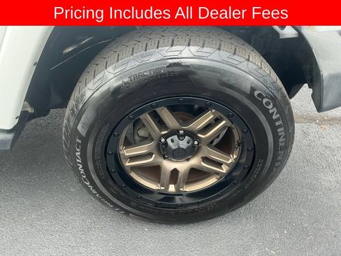 Used 2013 Jeep Wrangler Unlimited Sahara w/ Dual Top Group AWD/4WD image 20