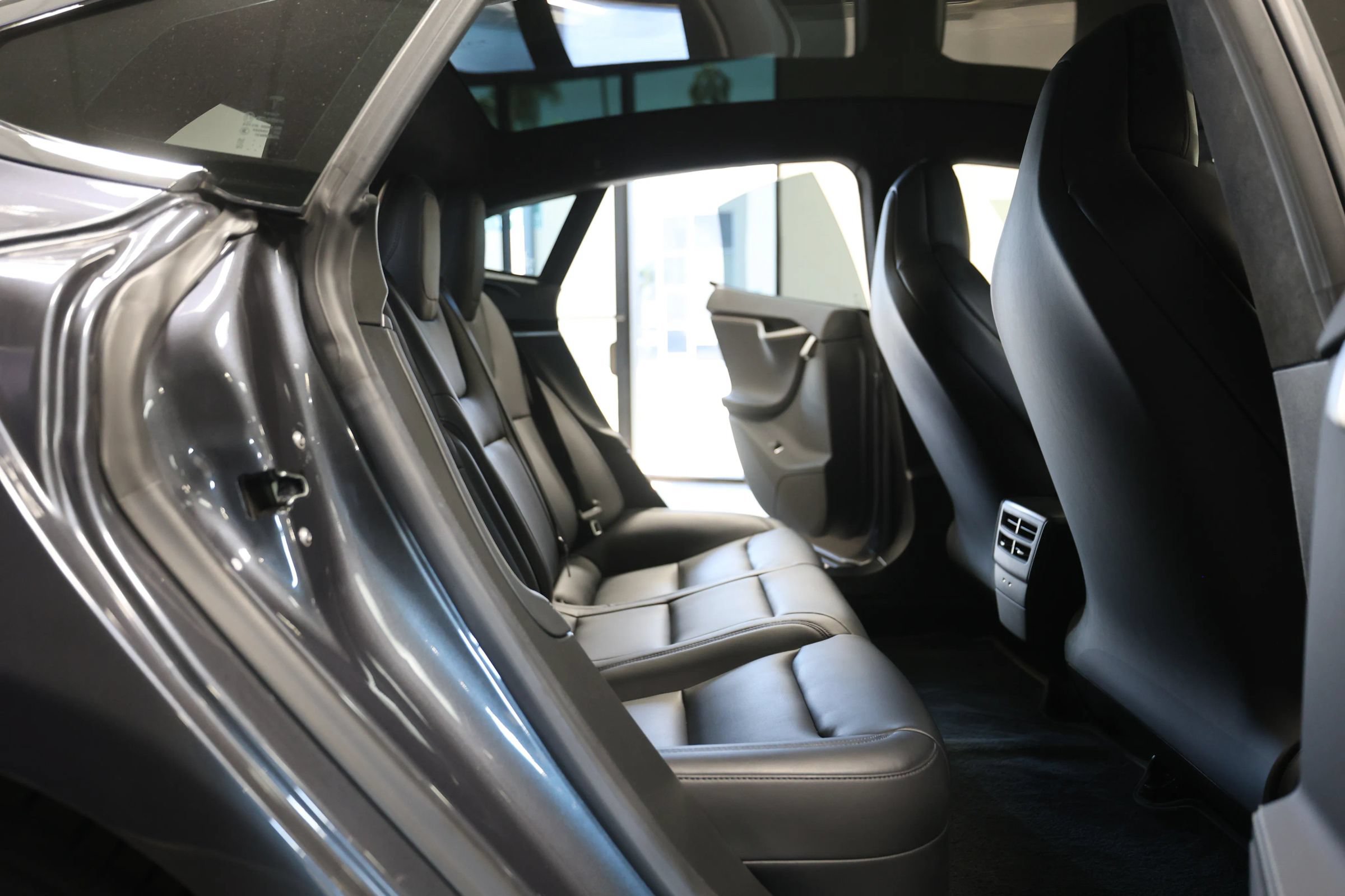Used 2019 Tesla Model S Performance AWD/4WD image 43