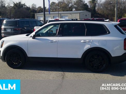 Used 2021 Kia Telluride EX w/ EX Premium Package image 11