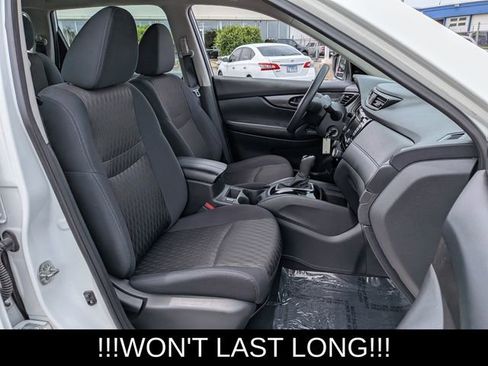 Used 2019 Nissan Rogue SV FWD image 22